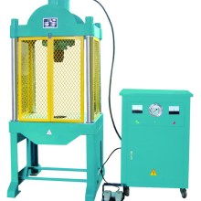  山東省滕州眾友液壓設(shè)備廠 主營 四柱導(dǎo)向液壓機(jī) 多功